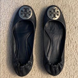 Tory Burch Ballet Flats - Black Leather/gold